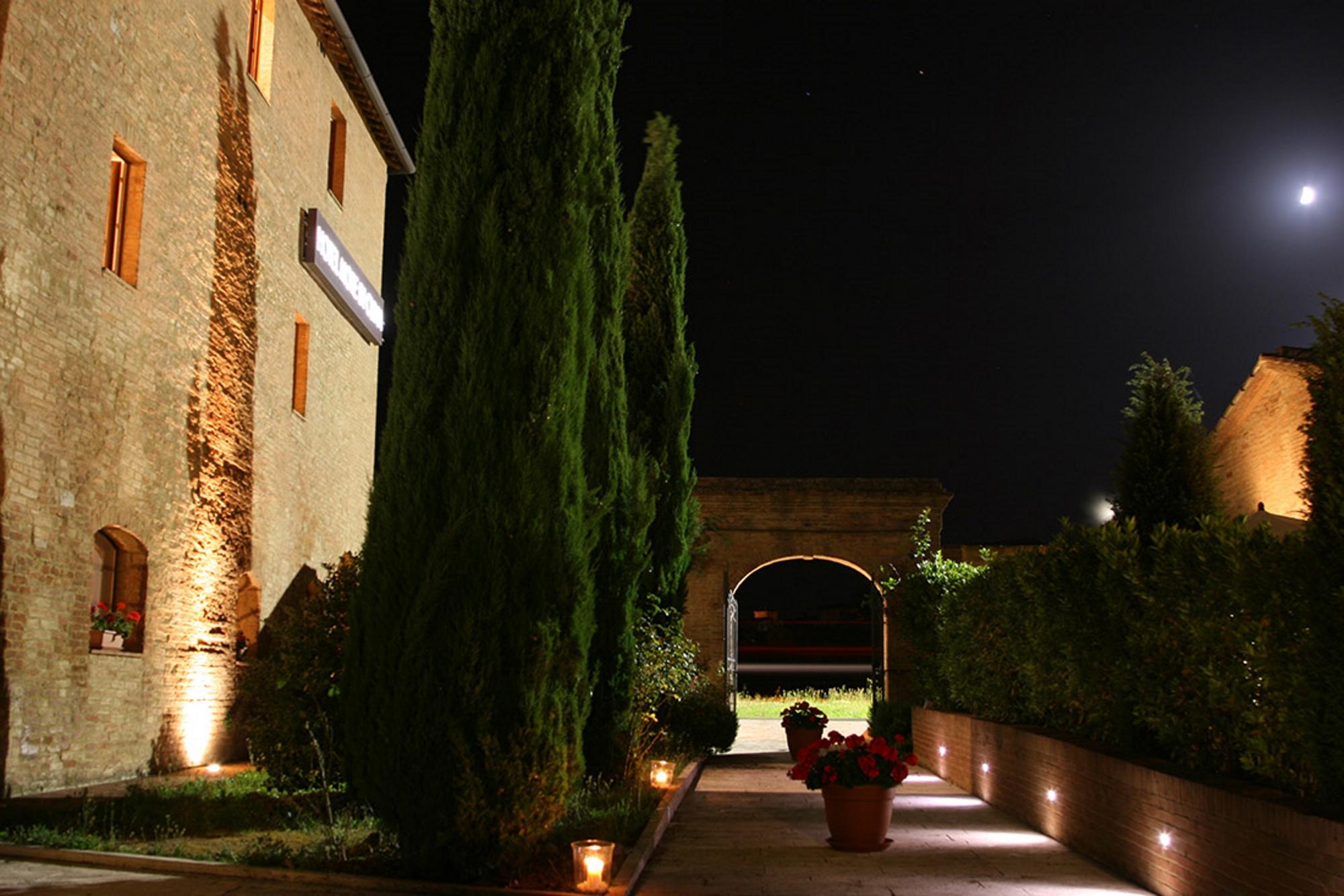 Hotel More Di Cuna Monteroni d'Arbia Ngoại thất bức ảnh