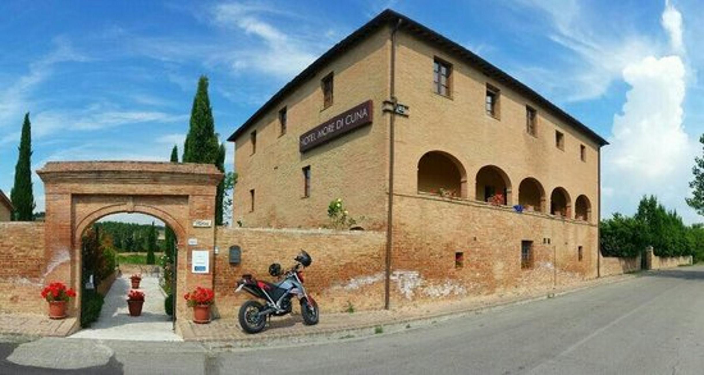 Hotel More Di Cuna Monteroni d'Arbia Ngoại thất bức ảnh